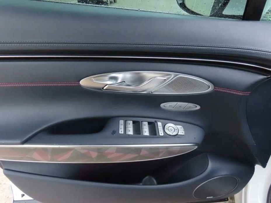 Genesis GV70 2021