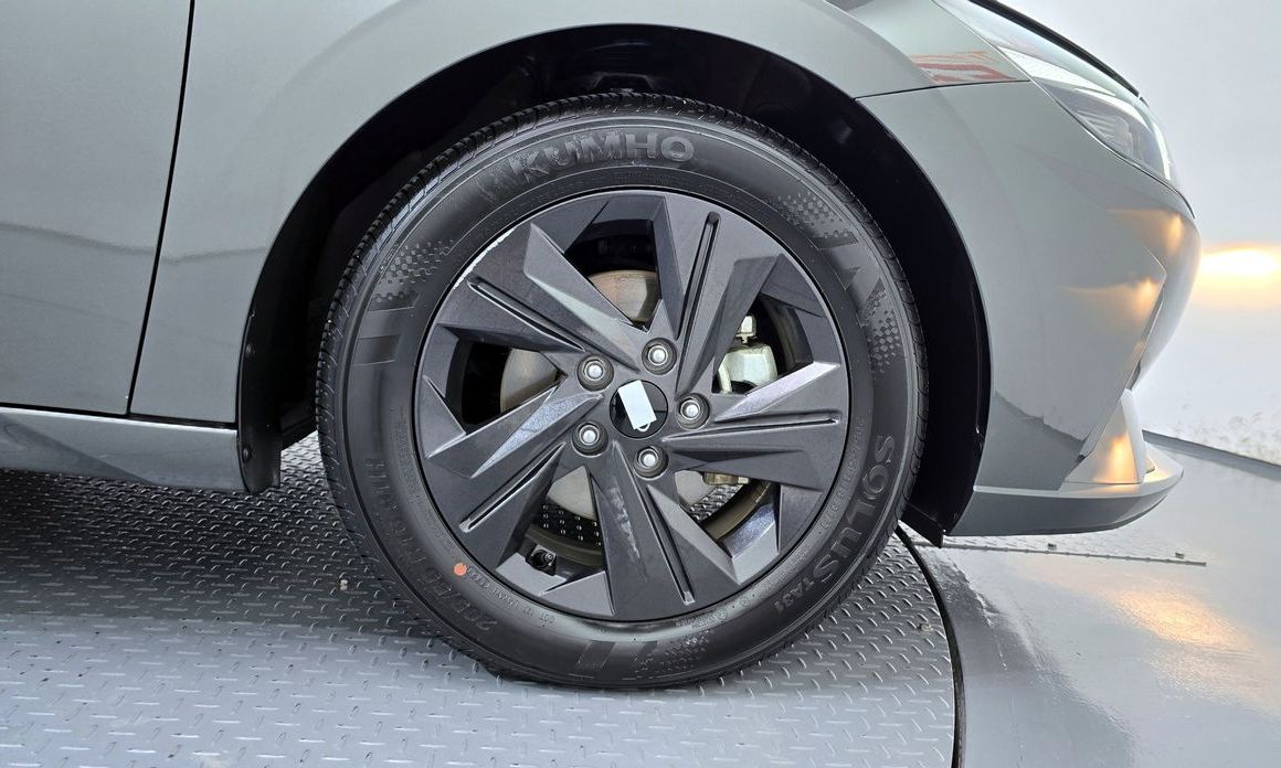 Hyundai AVANTE 2021