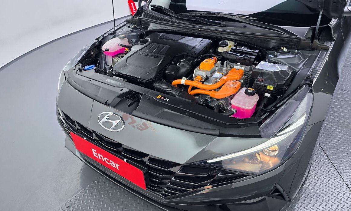 Hyundai AVANTE 2021