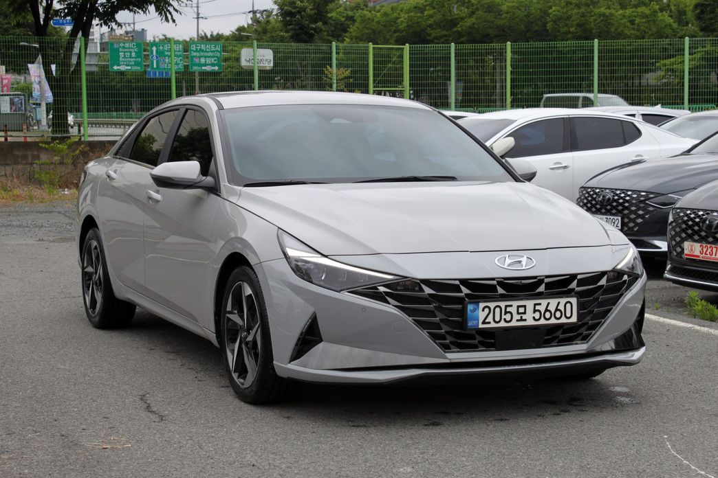 Hyundai AVANTE 2023