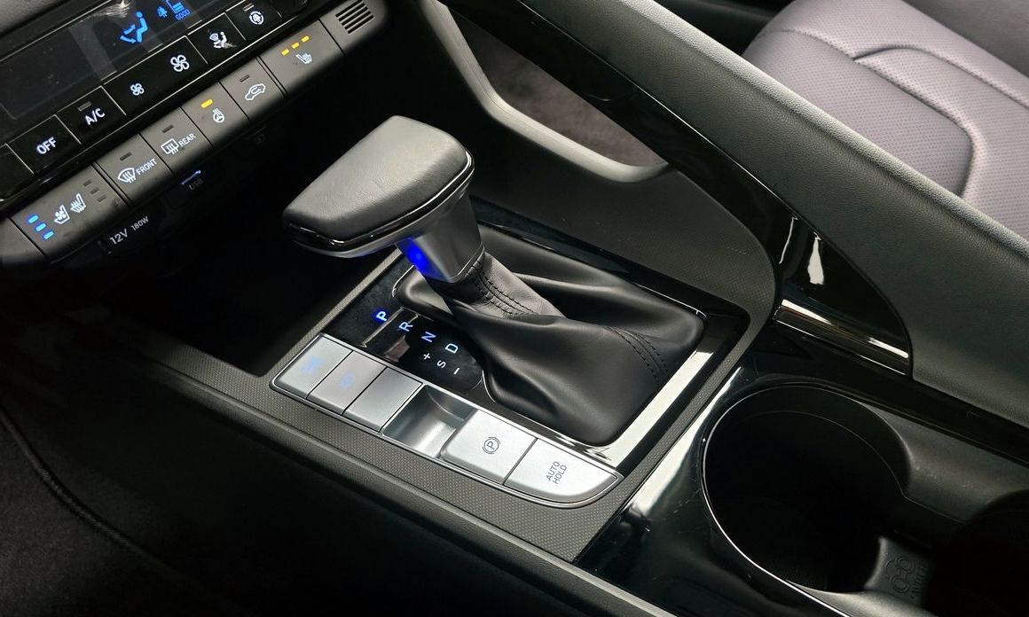 Hyundai AVANTE 2021