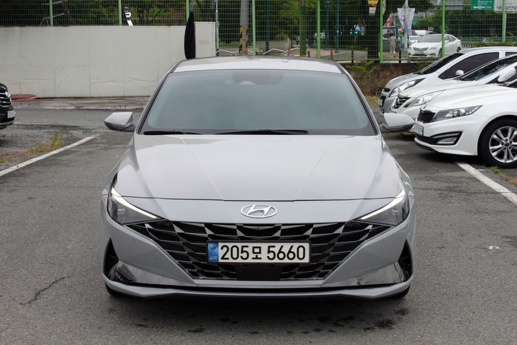 Hyundai AVANTE 2023