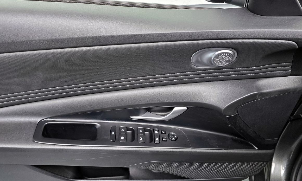 Hyundai AVANTE 2021