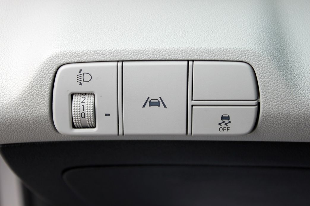 Hyundai AVANTE 2023