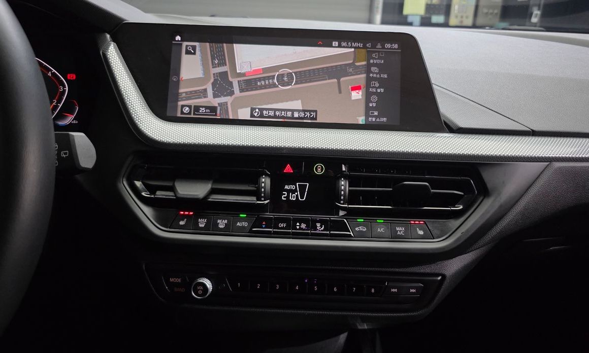 BMW 1-Series 2021