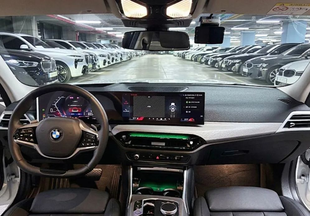 BMW 3-Series 2025