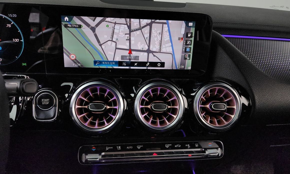 Mercedes-Benz EQA 2023
