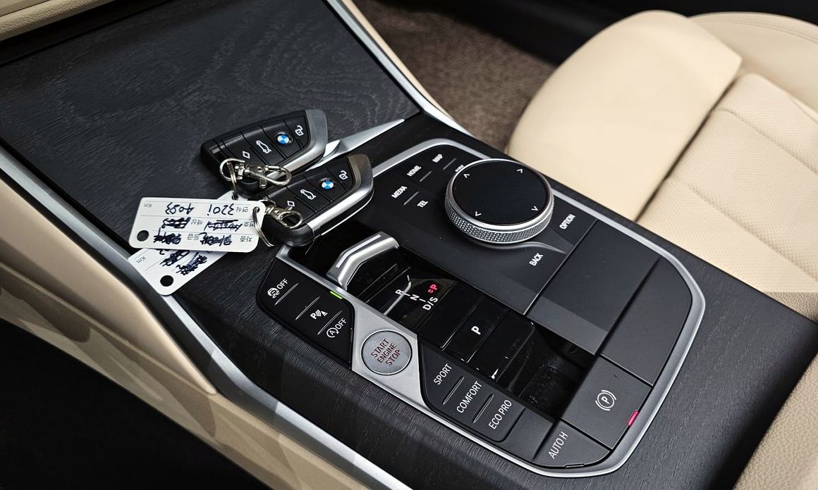 BMW 3-Series 2024