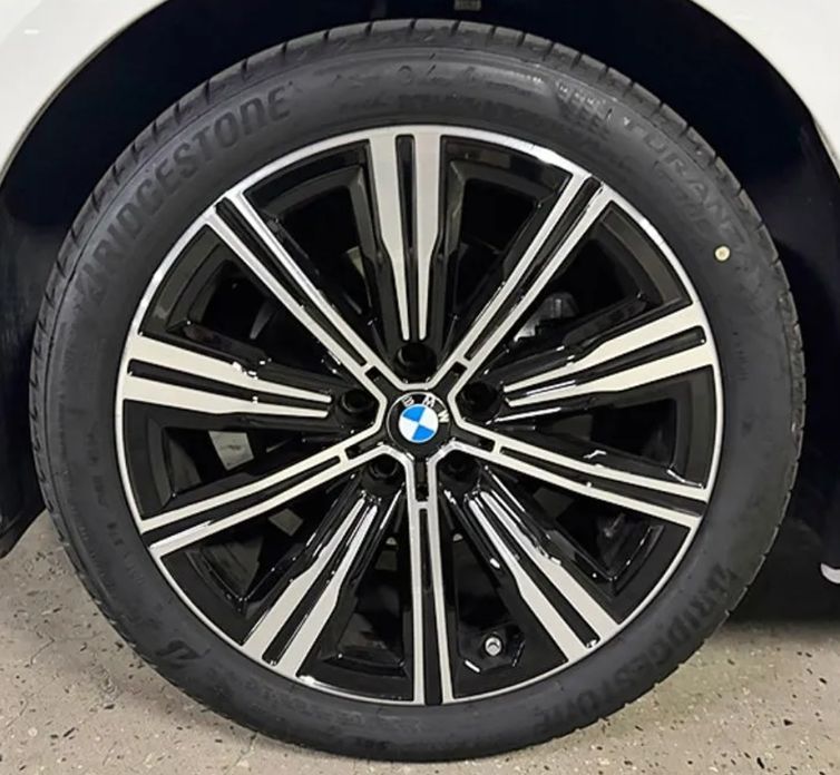 BMW 3-Series 2025
