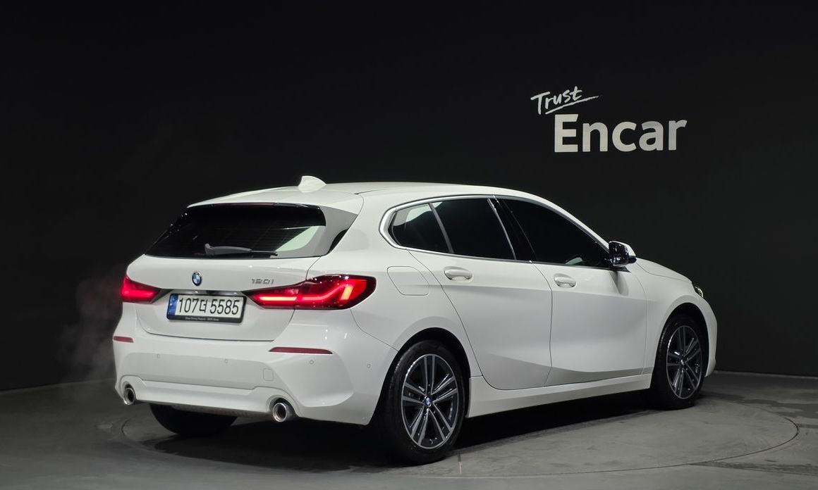 BMW 1-Series 2021
