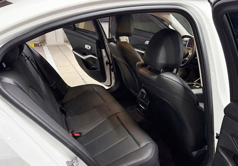 BMW 3-Series 2025