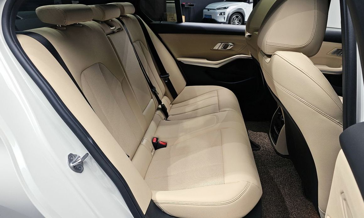 BMW 3-Series 2024