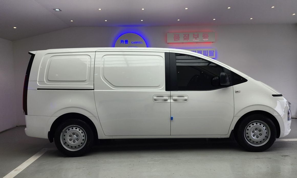 Hyundai Staria 2022