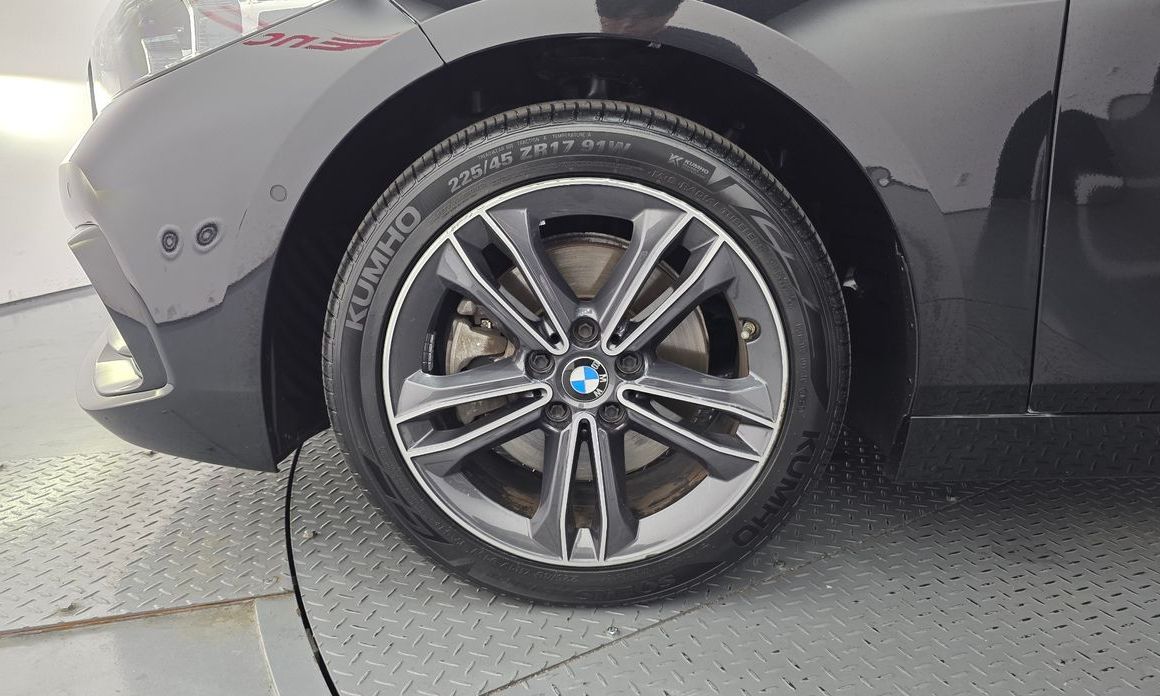 BMW 1-Series 2021