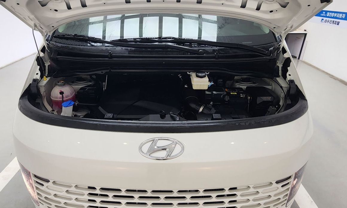 Hyundai Staria 2022