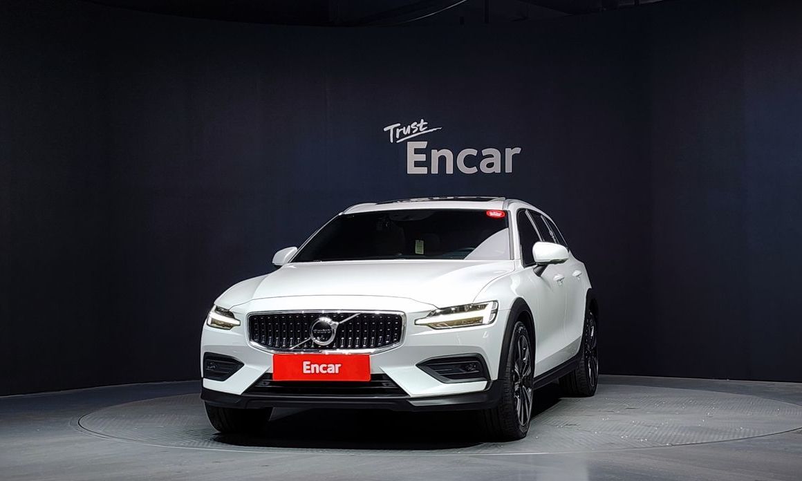 Volvo V60 2022