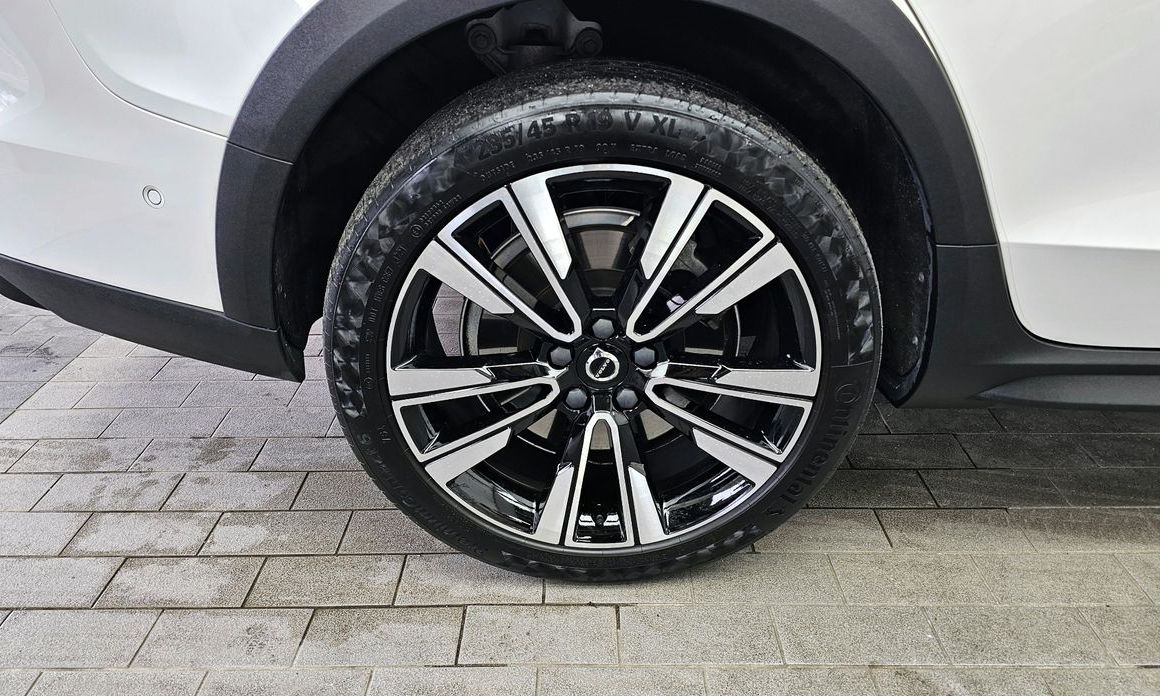 Volvo V60 2022