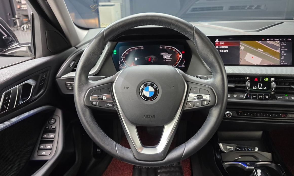 BMW 1-Series 2021