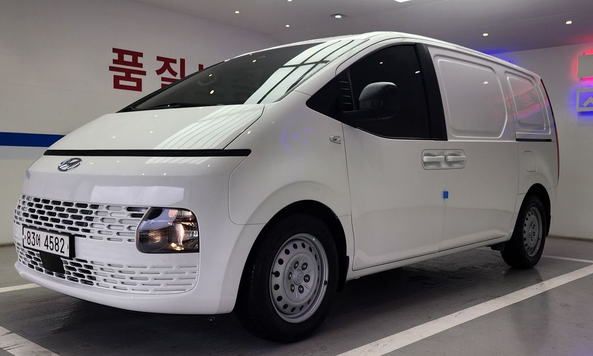Hyundai Staria 2022