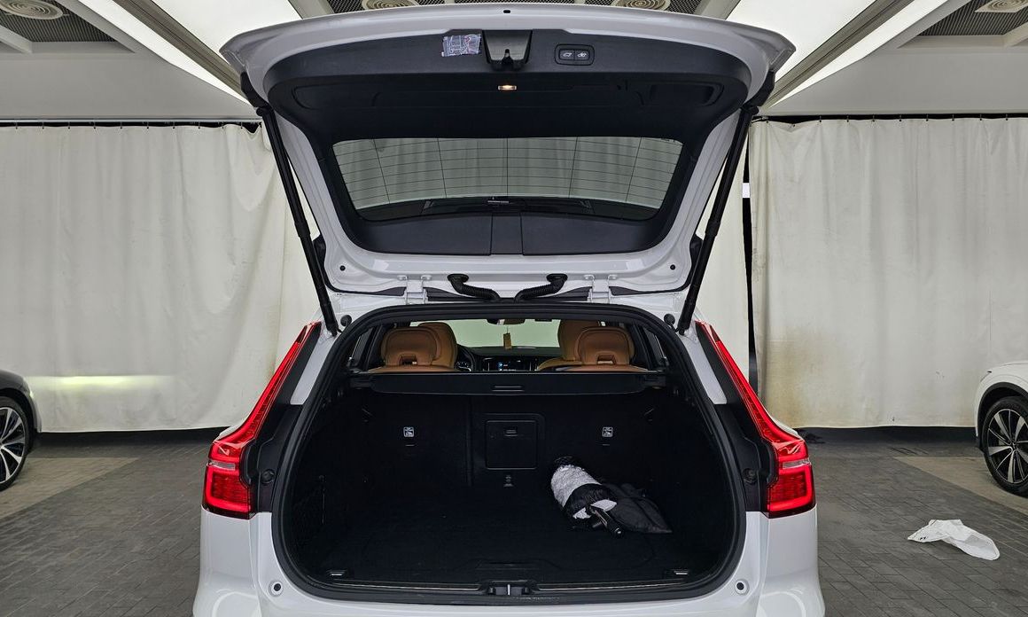 Volvo V60 2022