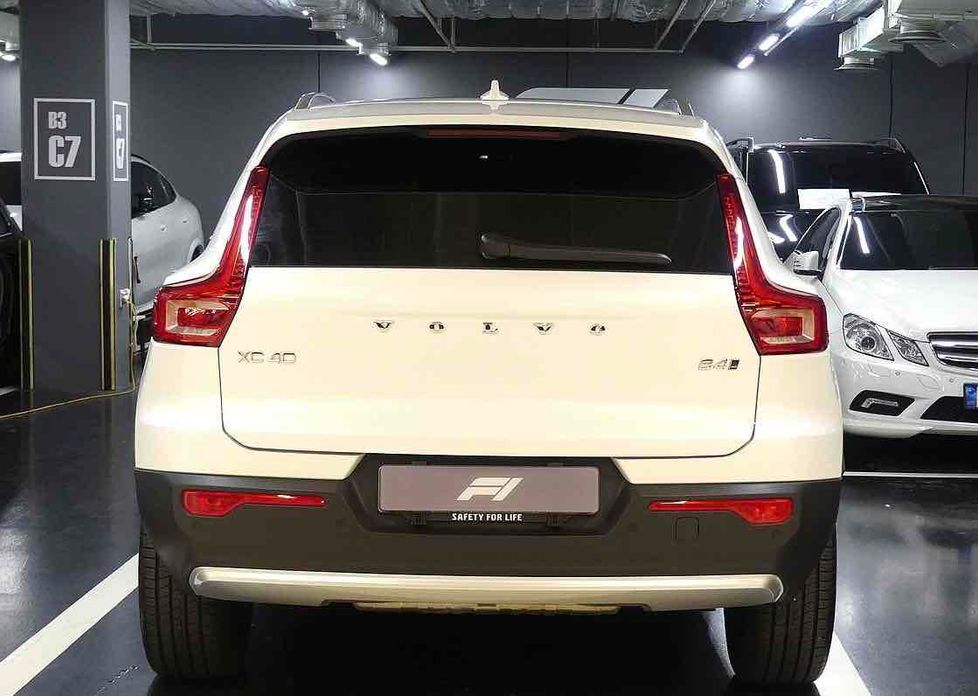 Volvo XC40 2024