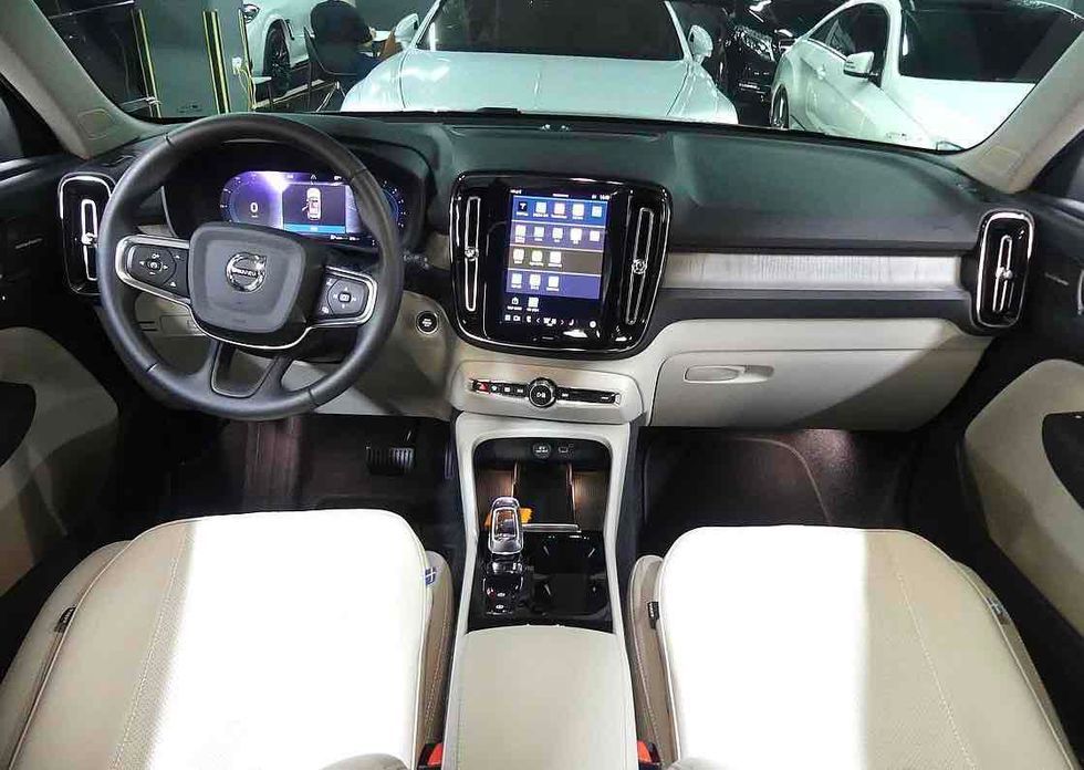 Volvo XC40 2024
