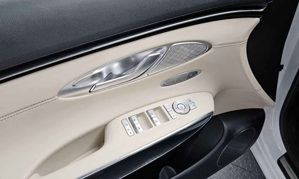 Genesis GV70 2024