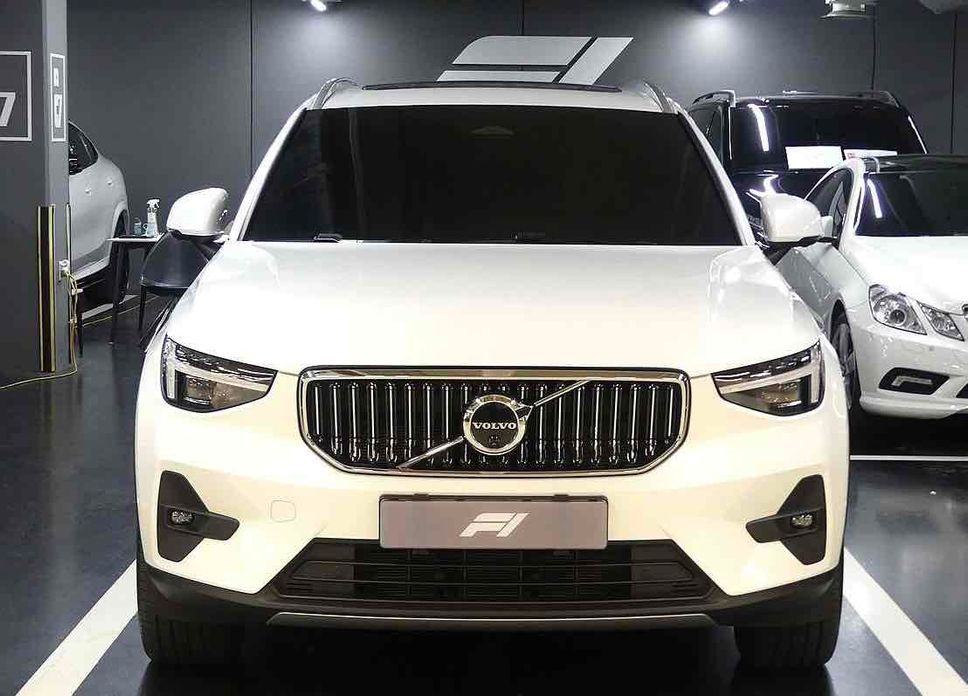 Volvo XC40 2024