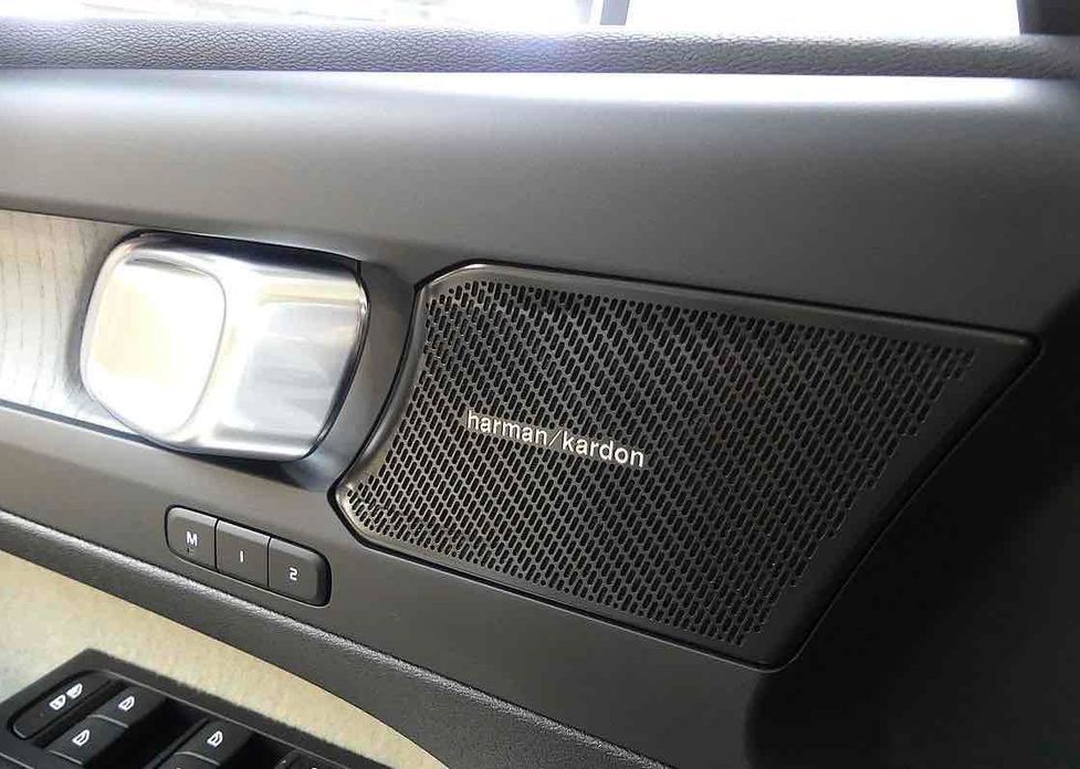 Volvo XC40 2024