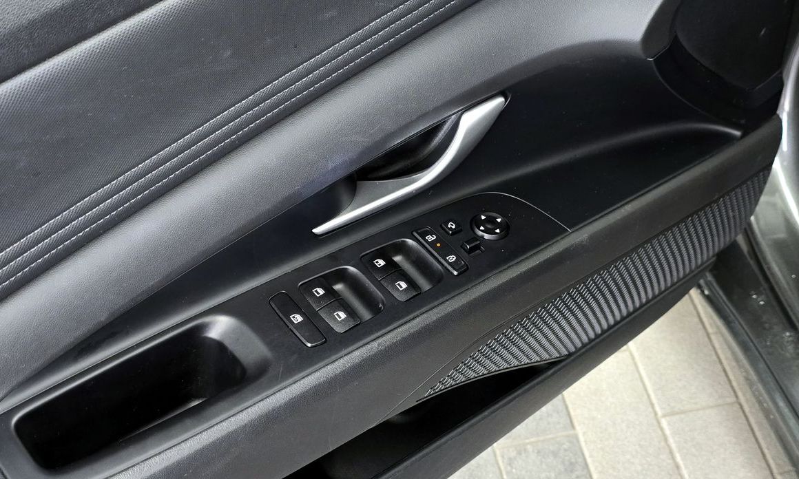 Hyundai AVANTE 2024
