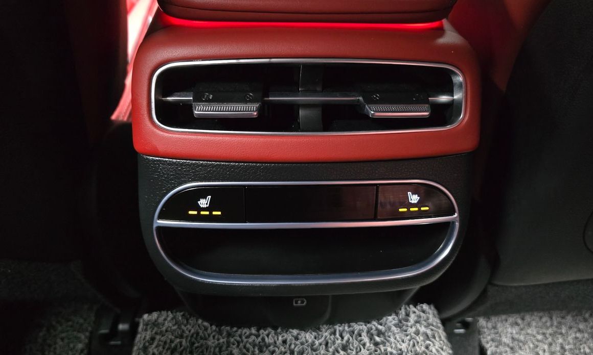Genesis GV70 2023