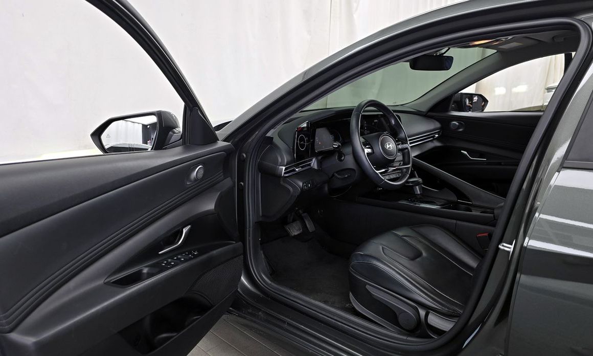 Hyundai AVANTE 2024