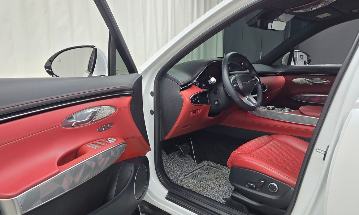 Genesis GV70 2023