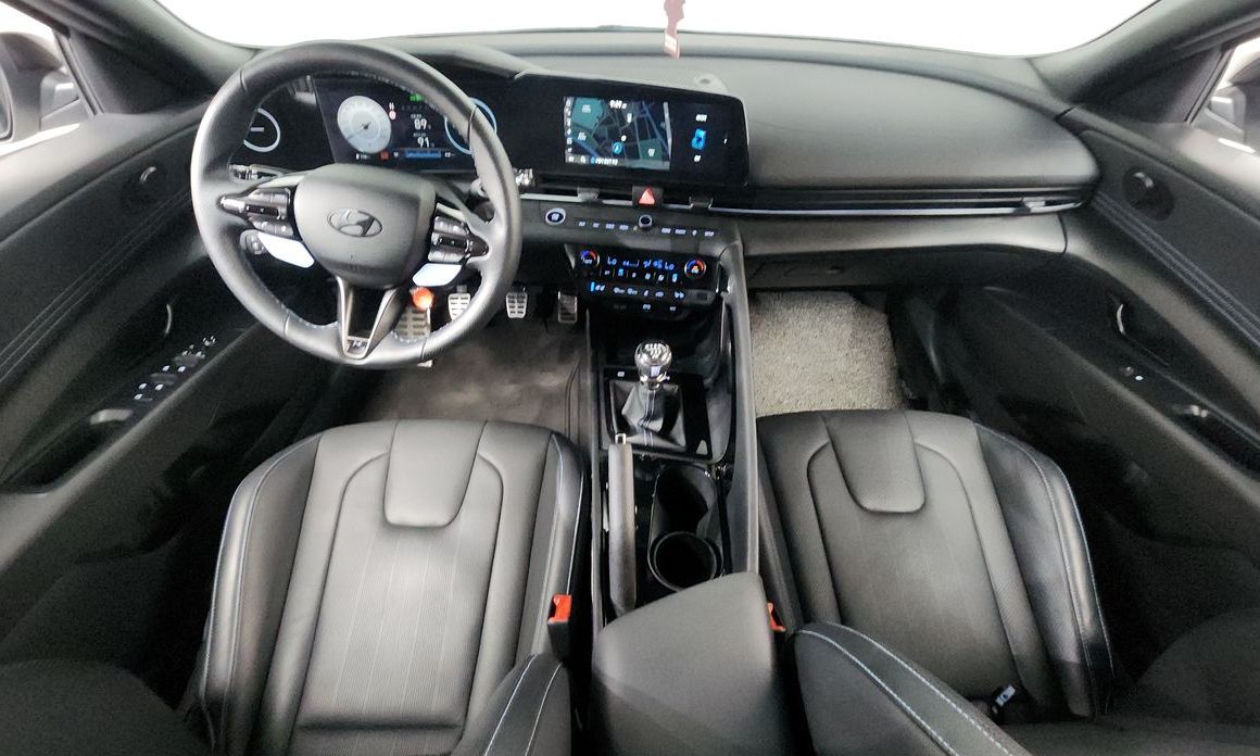 Hyundai AVANTE 2024