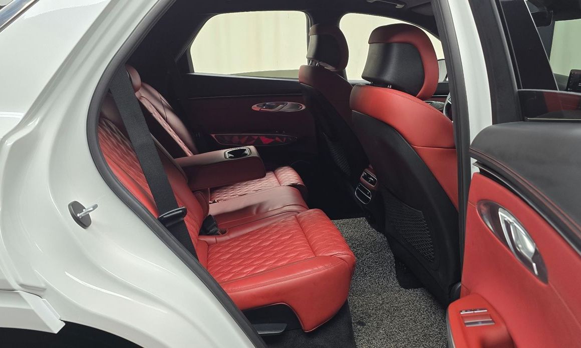 Genesis GV70 2023