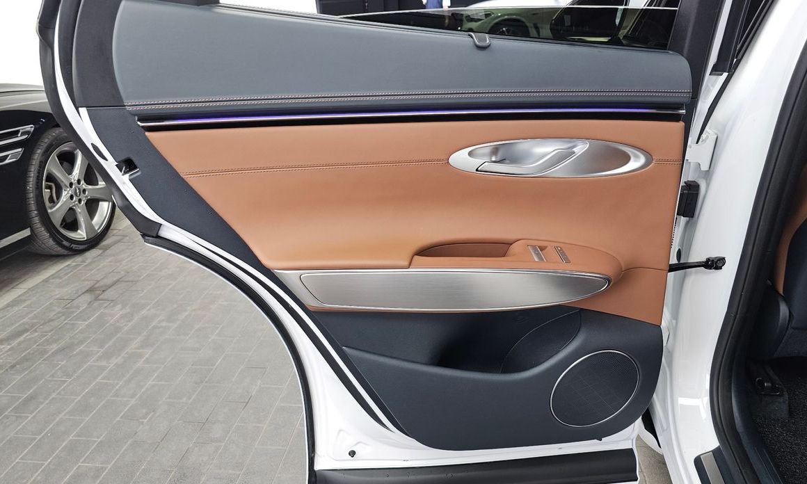 Genesis GV70 2025