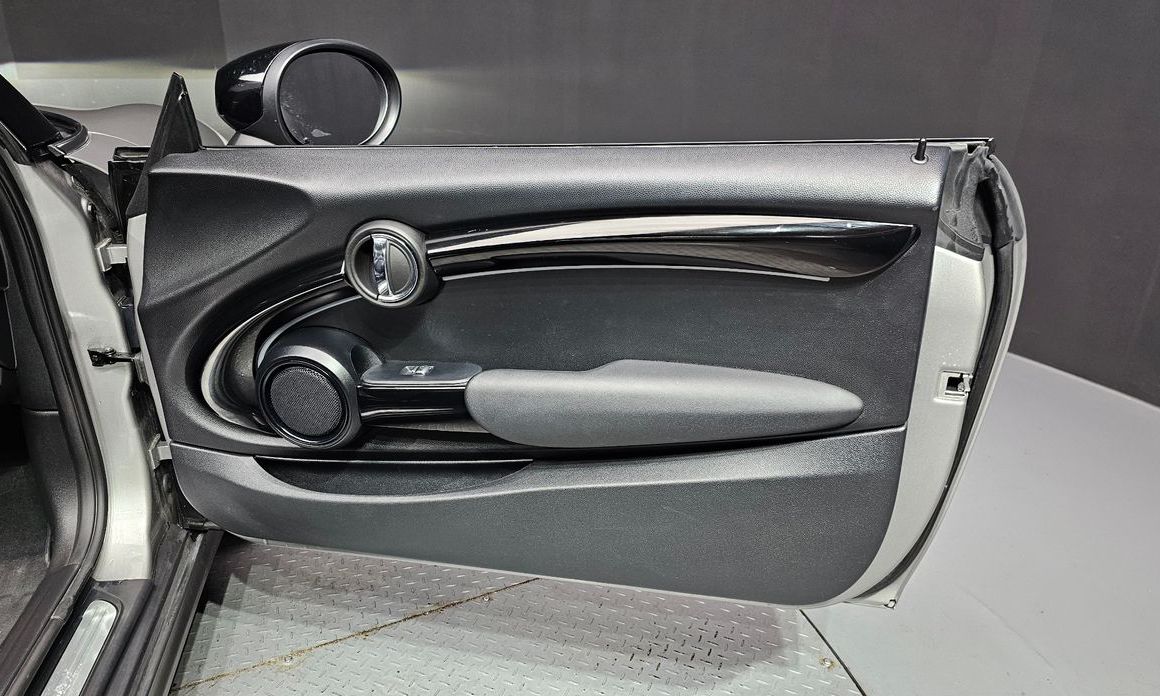 Mini Cooper Convertible 2024