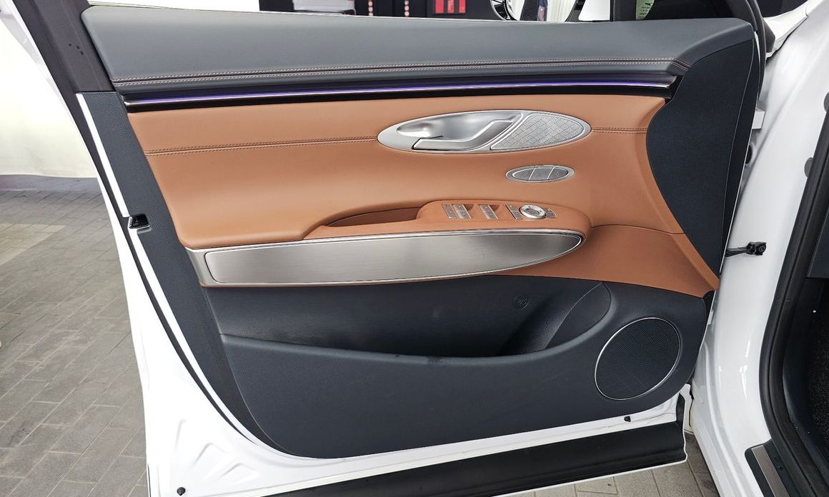 Genesis GV70 2025