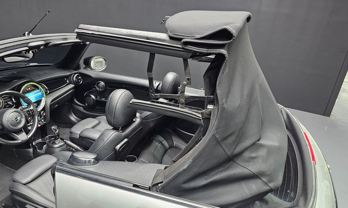 Mini Cooper Convertible 2024