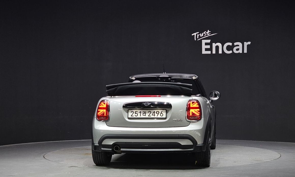 Mini Cooper Convertible 2024