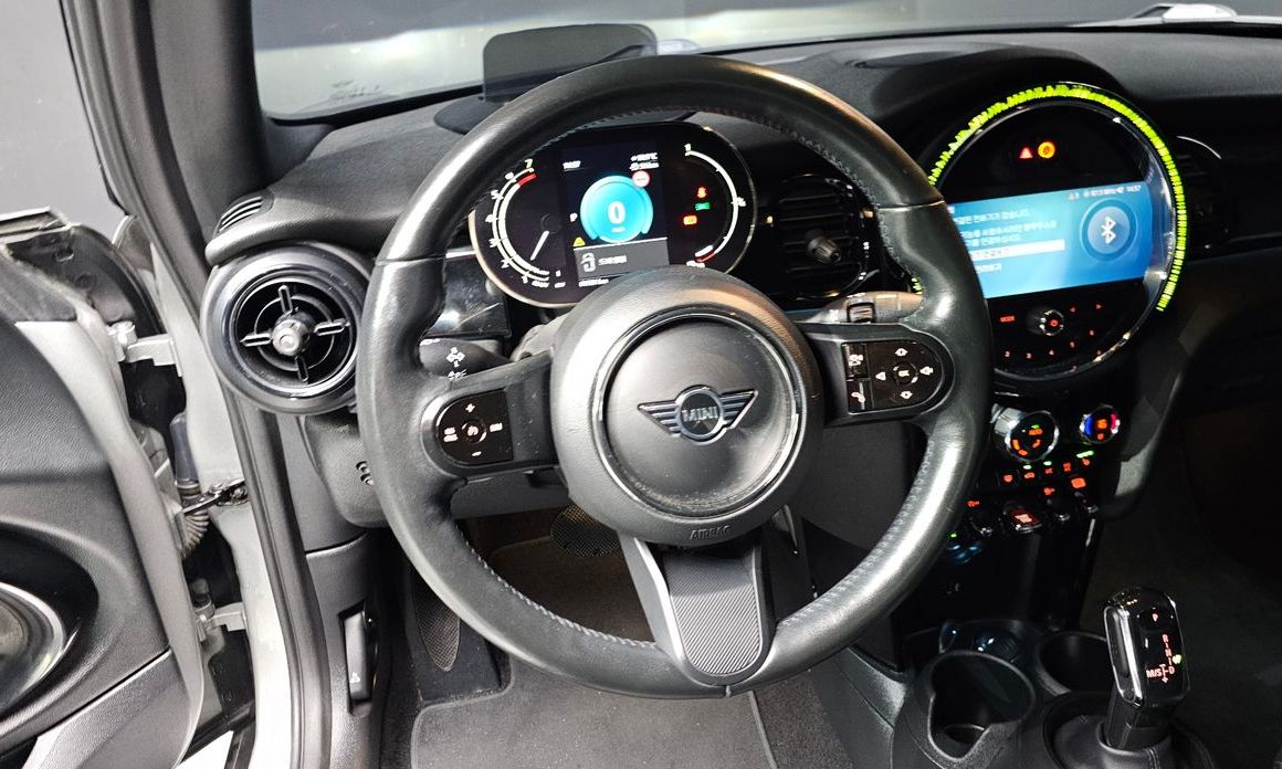 Mini Cooper Convertible 2024