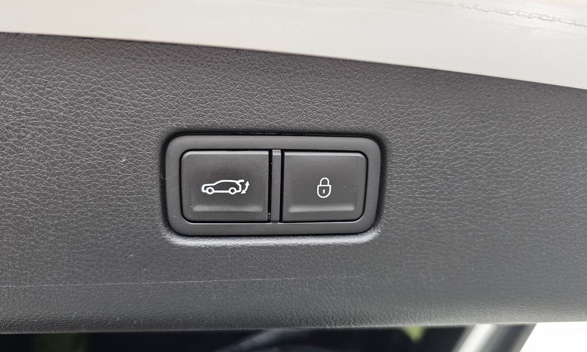 Genesis GV70 2025