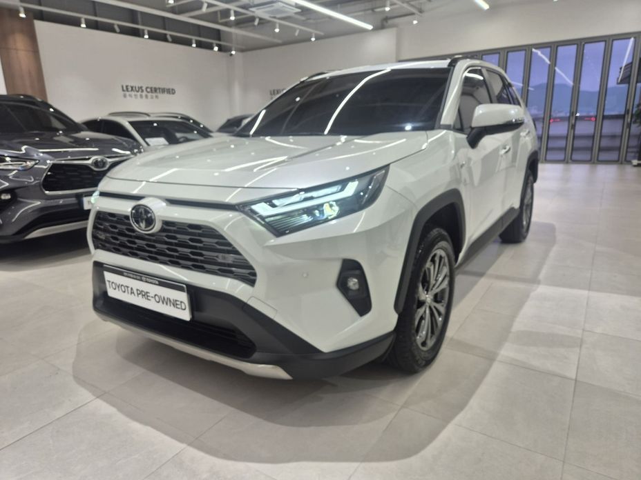 Toyota RAV4 2025