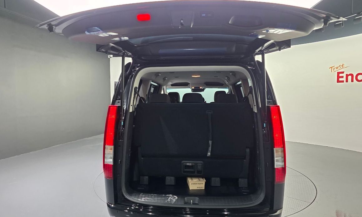 Hyundai Staria 2026