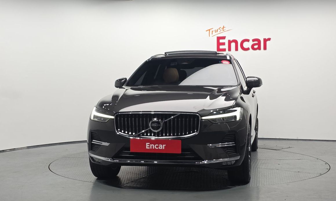 Volvo XC60 2025