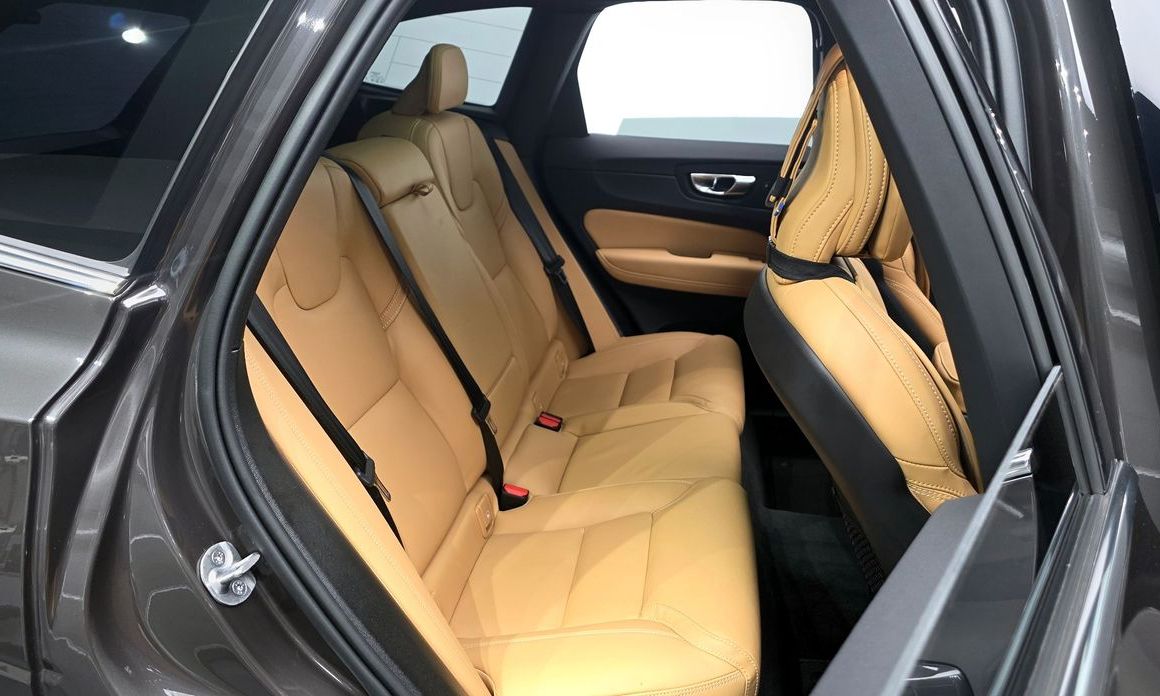 Volvo XC60 2025