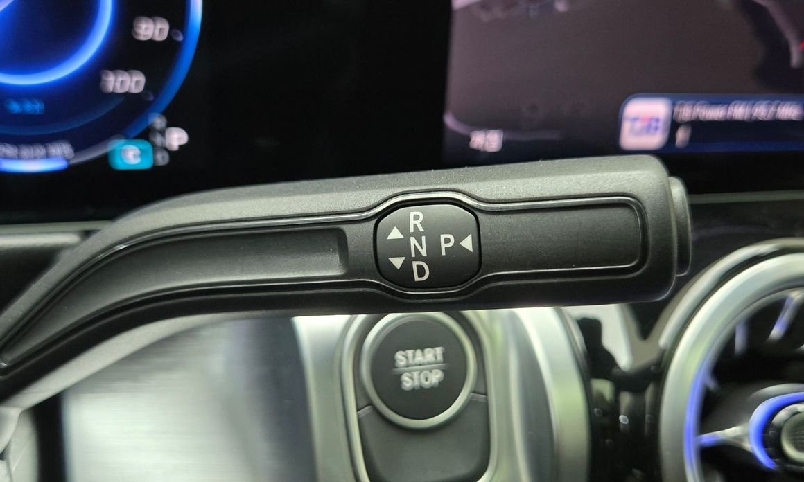 Mercedes-Benz EQB 2025