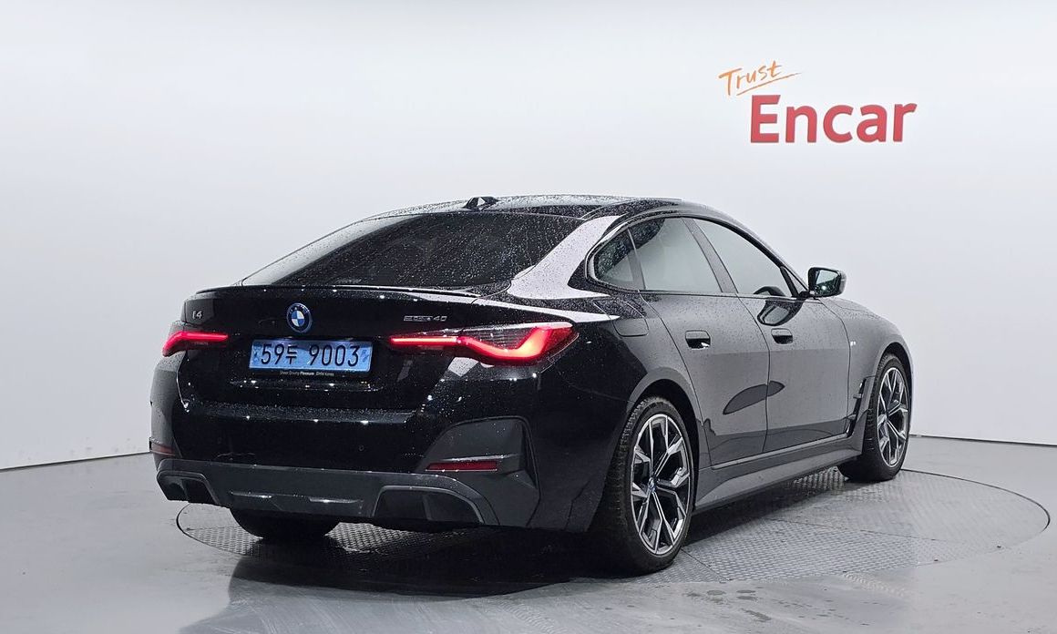 BMW i4 2024