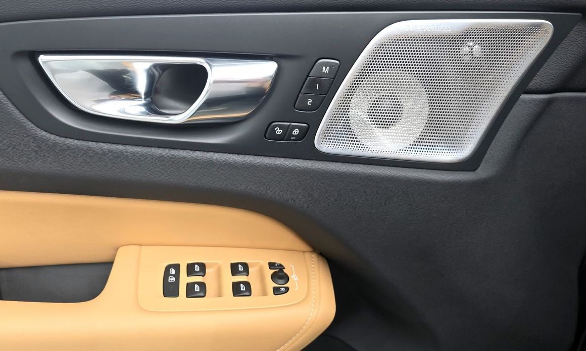 Volvo XC60 2025