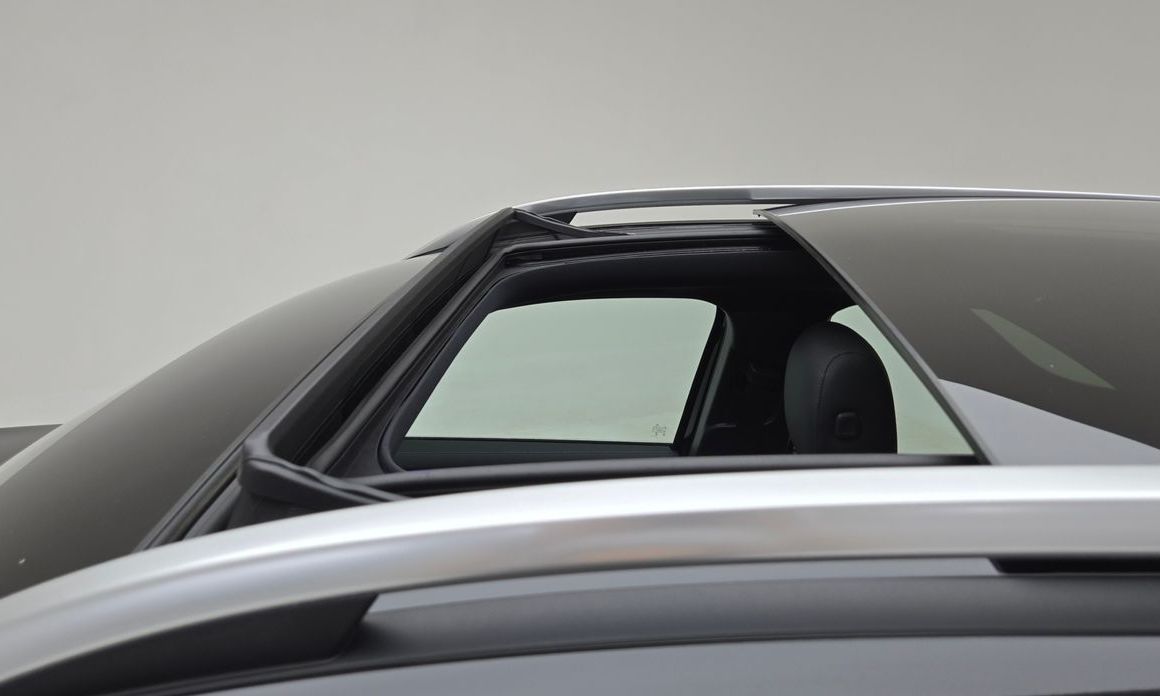 Mercedes-Benz EQB 2025